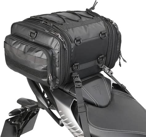 Schema illustrativo delle diverse opzioni di montaggio per una borsa posteriore moto