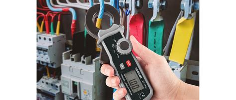 Utilizzo di un tester per correnti di fuga