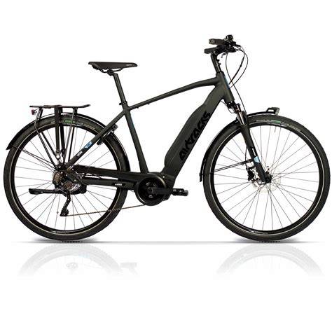 bici trekking motore centrale in salita