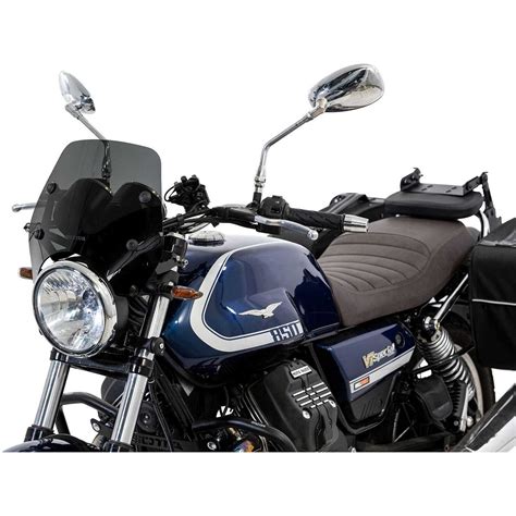 Moto custom con cupolino in alluminio GIVI